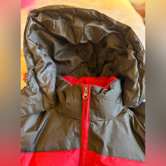 Red and Black Puffer Jacket - Picture 7 of 9